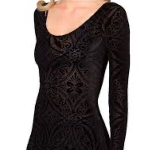 NWT SOMEDAYS LOVIN Morrison Velvet Top Size XS